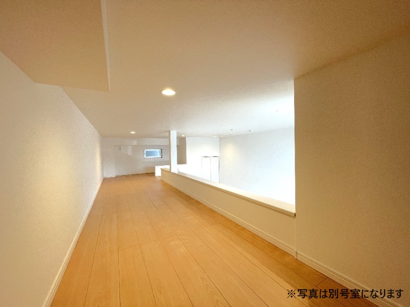 こちらは寝室にいかがでしょうか
