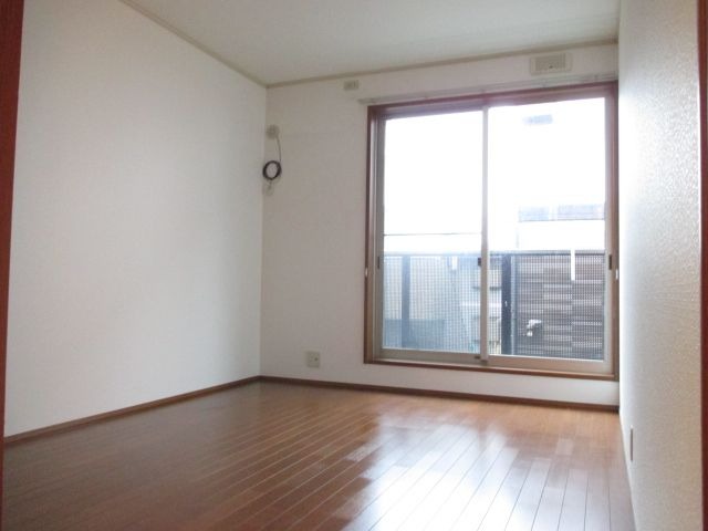 こちらは寝室にいかがでしょうか