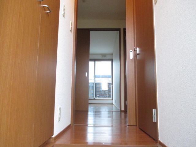 明るい玄関ですね