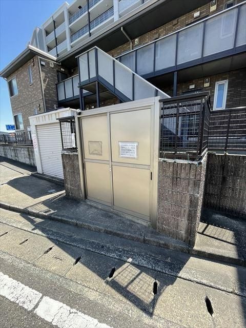 ゴミ捨て場