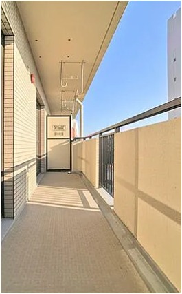 洗濯物はこちらで干せます。