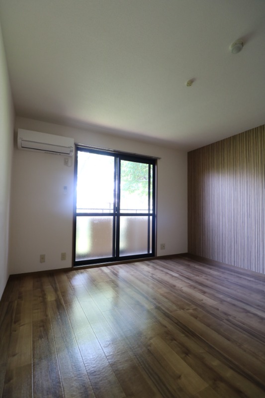 別角度から見たリビングです。