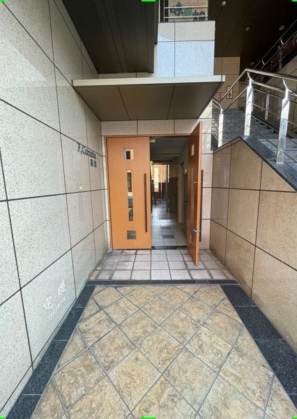 綺麗なエントランスです