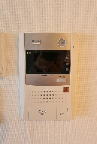 モニター付きインターホン完備です
