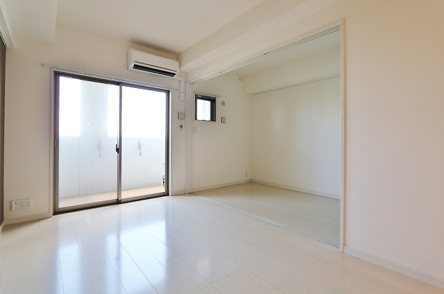 日当たりも良好でとにかく明るいお部屋です