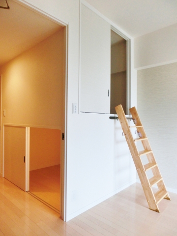 お洋服が多い方でも楽々収納できます