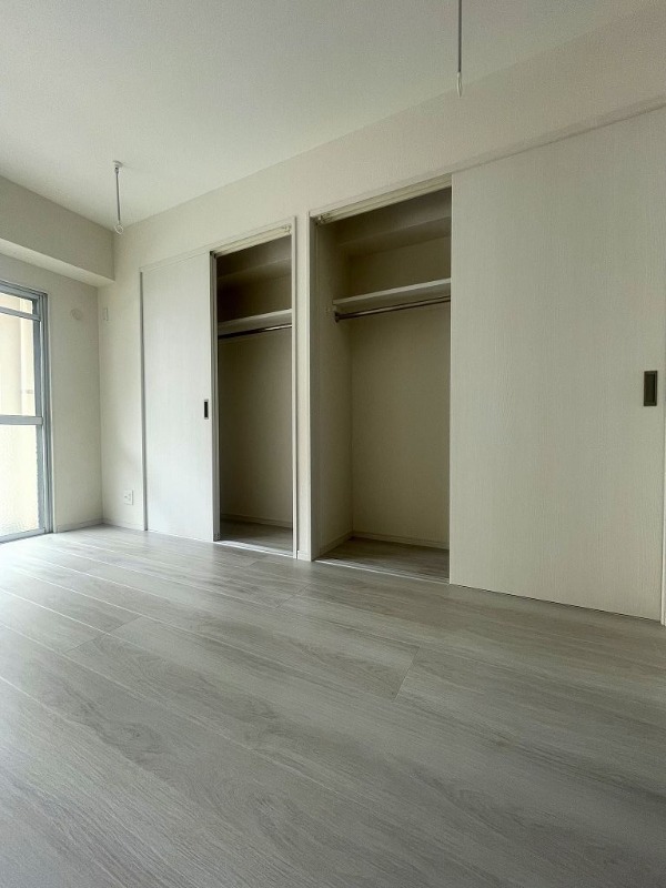 各部屋に収納がございます。