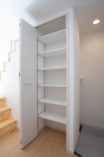 玄関収納もばっちりです