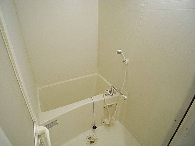 清潔感のある浴室