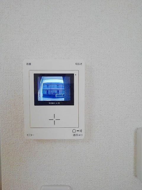 モニター付きインターホンで安心です。
