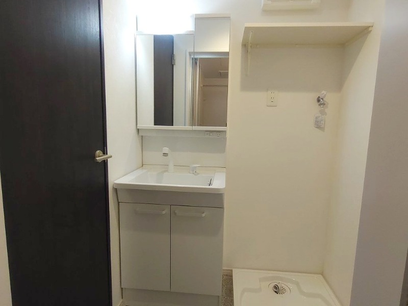 お出かけ前の身支度はこちらでバッチリです