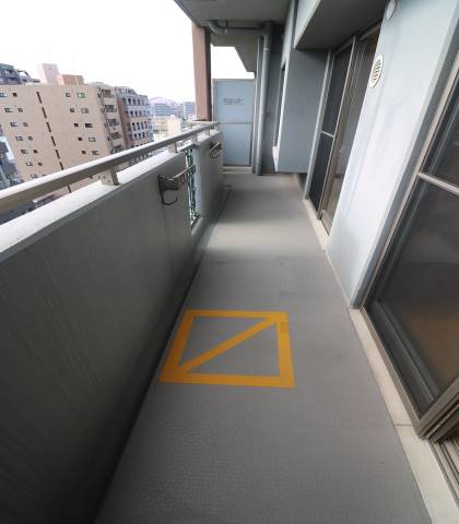洗濯物はこちらまで