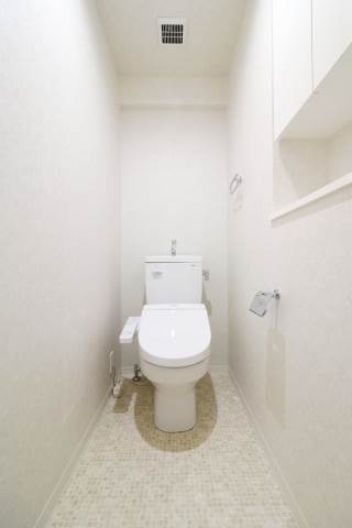 ウォシュレット付きで安心です