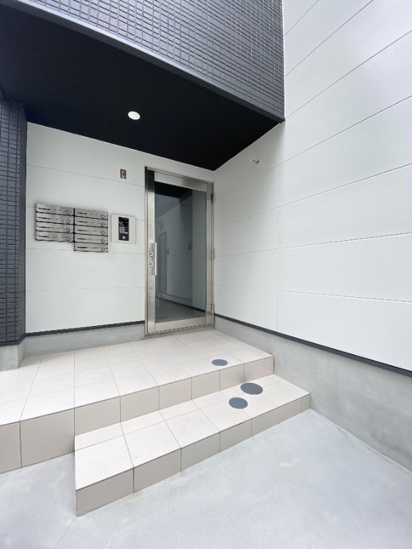 清潔感のあるエントランスですね