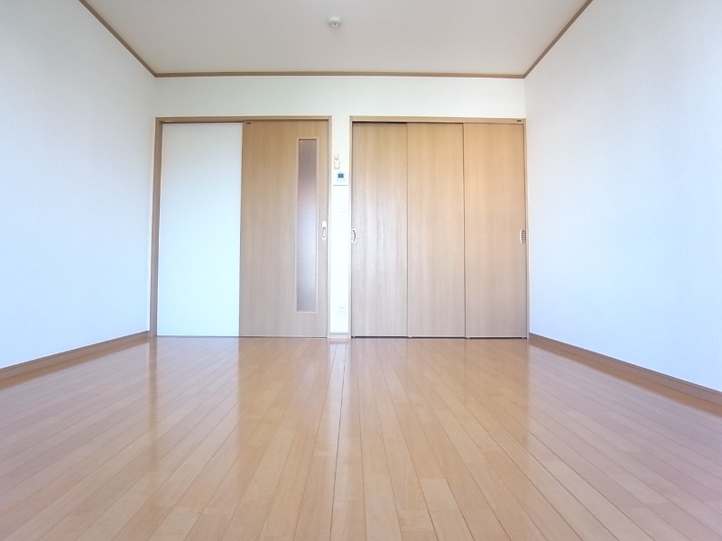 家具の配置がしやすいお部屋です。