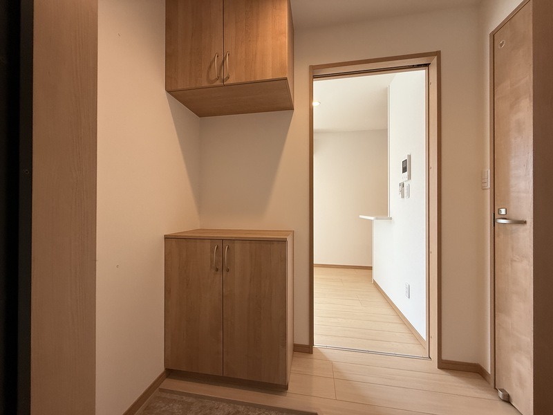 玄関は広くてきれいです(^^)/