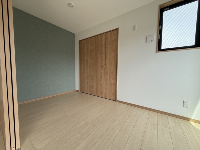 こちら寝室にいかがでしょうか(^^♪