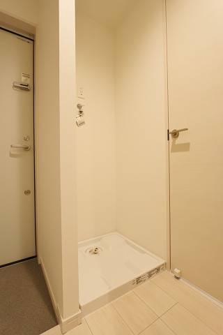 もちろん室内洗濯機置場です。