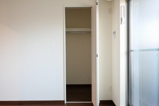 お洋服が多い方でも楽々収納できます