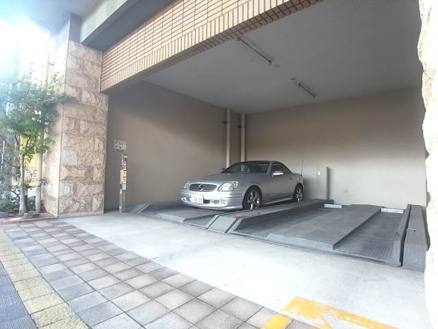 駐車場もございますよ