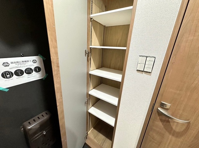 玄関収納もばっちりです。