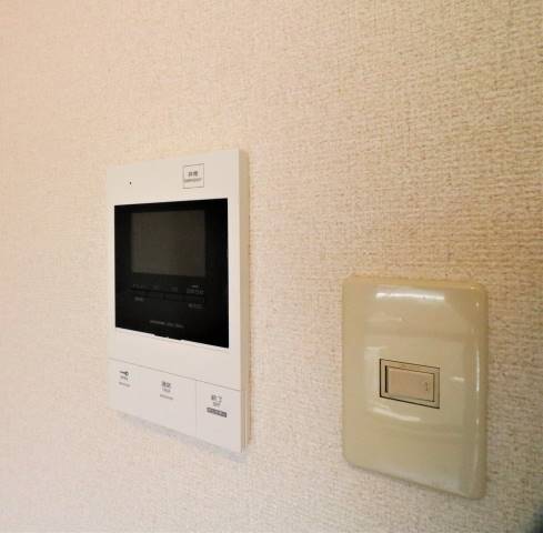 TVモニター付きオートロック完備