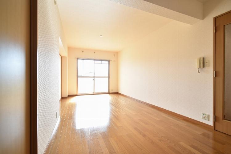 家具の配置がしやすいお部屋です