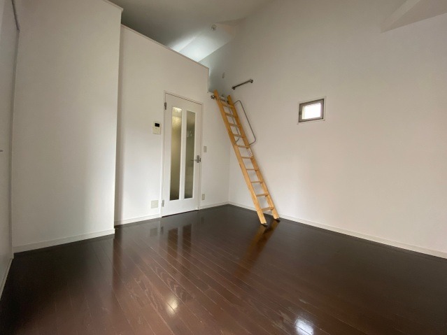 ロフトタイプのお部屋です