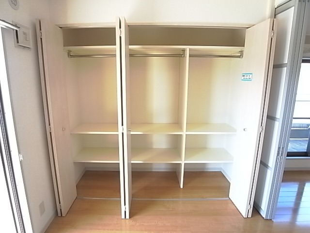 荷物の多い方でも安心の収納量ですね