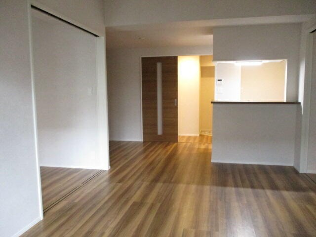 広々リビングでゆったりとくつろげますね