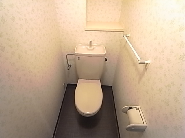 清潔感のあるトイレです