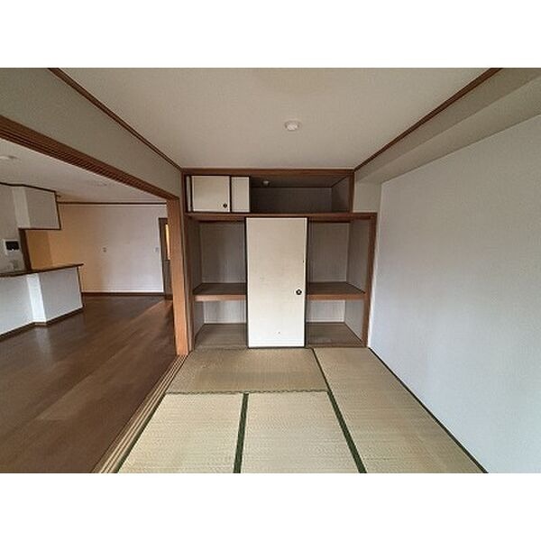 奥行きがあるので収納には困りません