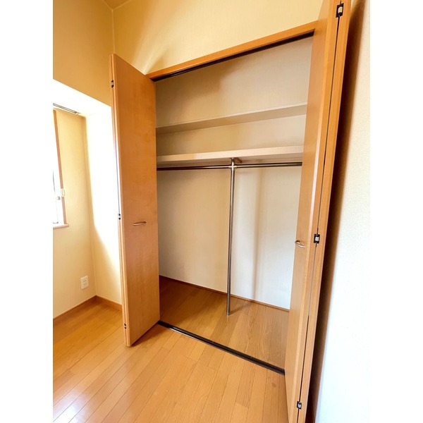玄関収納もございます