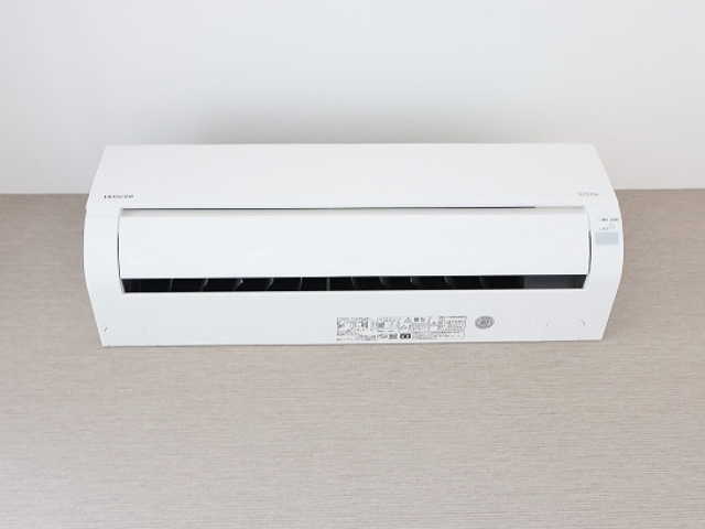 エアコン2基もあるので年中快適に過ごせます