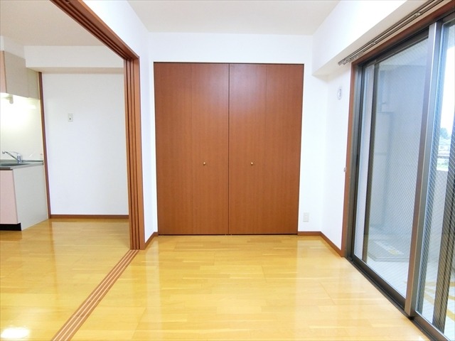 こちらもフローリングです。