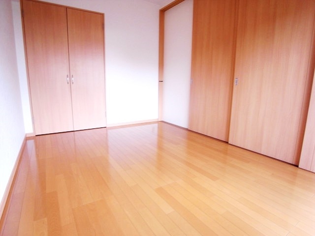 ベッドもしっかり置けます