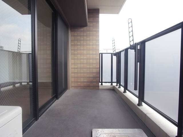 広々バルコニーはお好きな用途で利用できそうですね