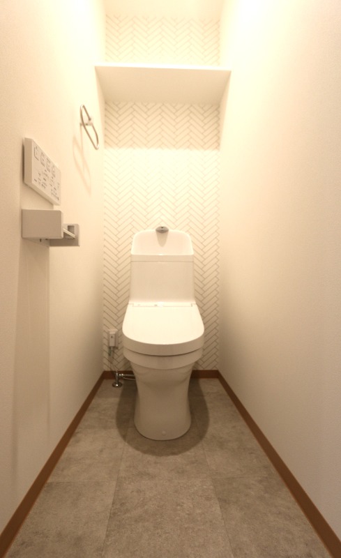 清潔感のあるトイレですね
