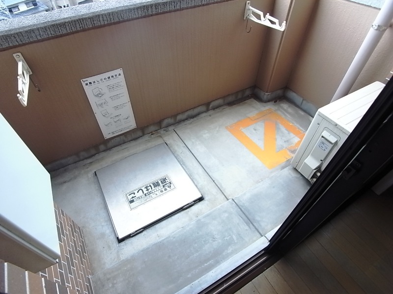洗濯物はこちらで。