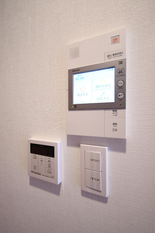オートロックで安心です。