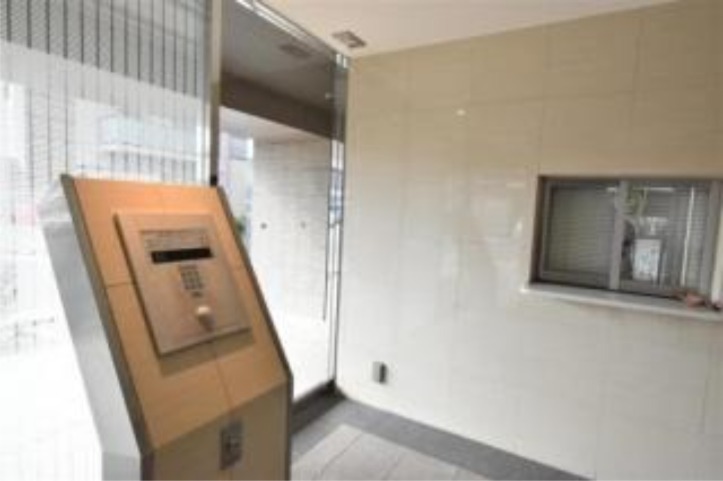 オートロックでセキュリティもしっかりしております