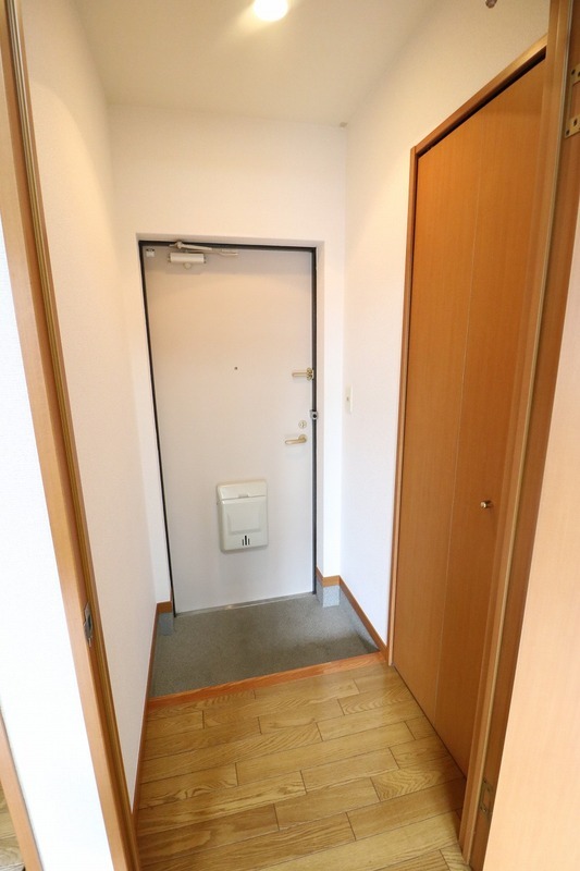 玄関はこのような感じです。