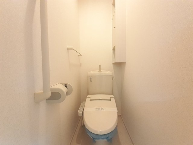 ウォシュレット完備です。