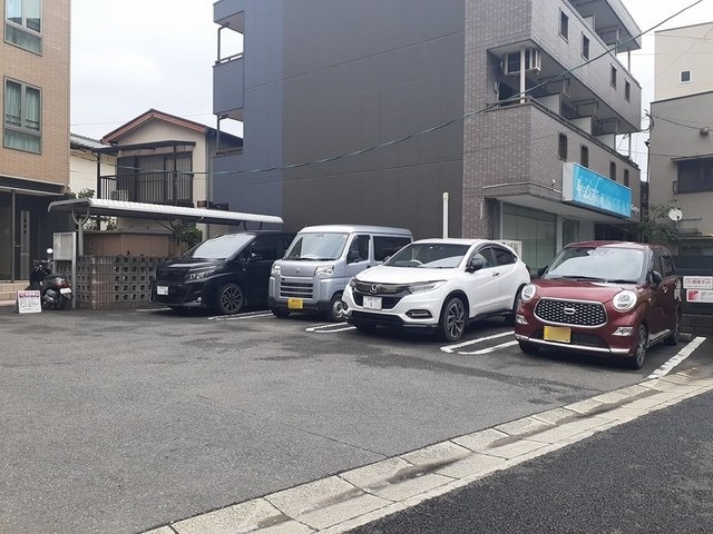 敷地内駐車場があります