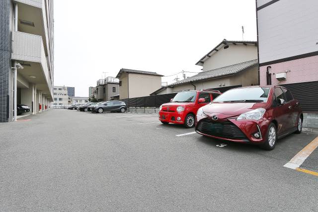 敷地内駐車場ございます