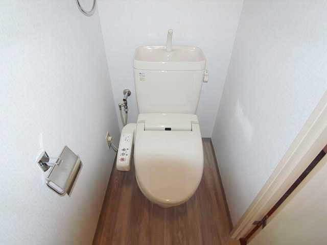 ウォシュレットついてますよ