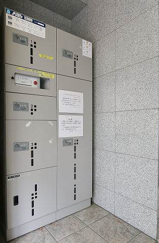 荷物の受け取りに便利な宅配BOX