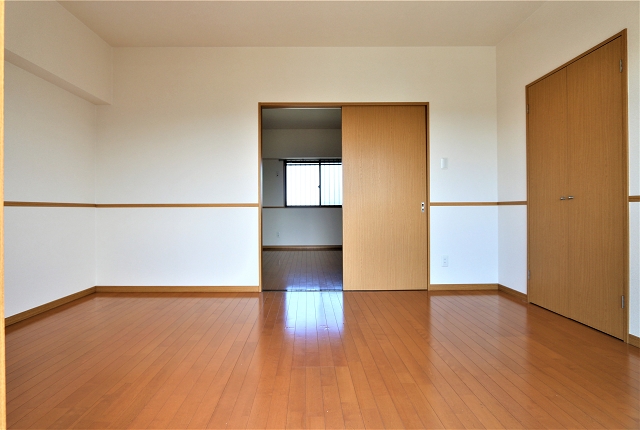 洋室も7.3帖で広々です