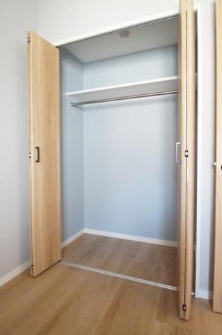 各部屋にクローゼット完備