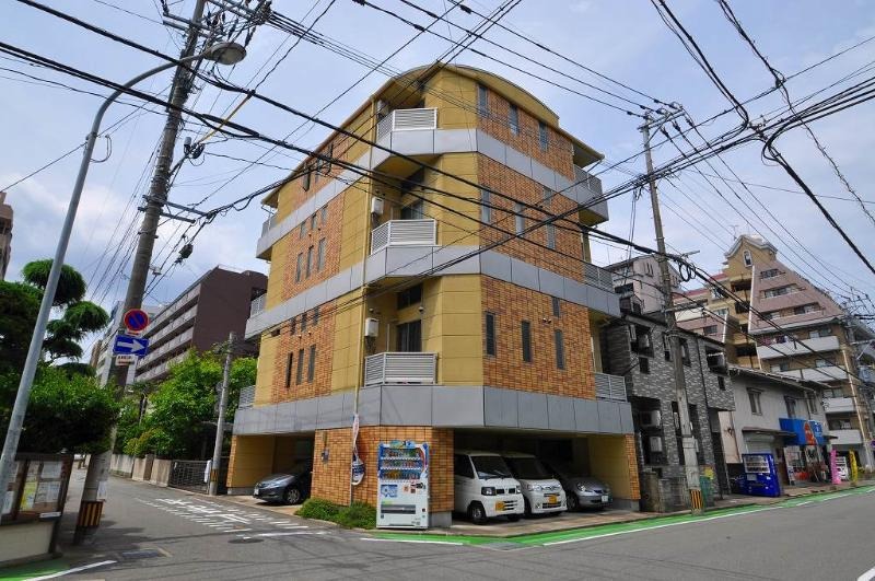 カッコいい外観でテンションも上がりますね(^^)